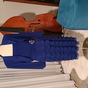 Jessica Howard Stunning Blue Formal EUC Sz 12 Zip Back, 2 Piece Very Flattering